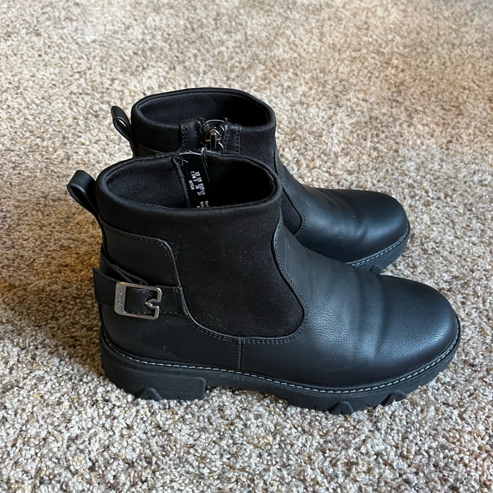 Black dr scholls boots